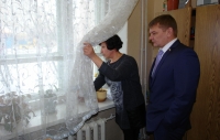 Первый заместитель председателя Магаданской городской Думы Сергей Смирнов встретился с руководством детского сада №53, который находится в границах избирательного округа №4.