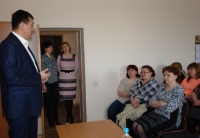 16 марта 2016 года Андрей Попов провел выездную встречу с коллективом Управления по учету и распределению жилья в Магадане в рамках работы общественной приемной «Единой России».