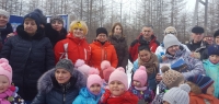 Ирина Зовва организовала беспроигрышную лотерею для юных спортсменов п.Уптар и их родителей.