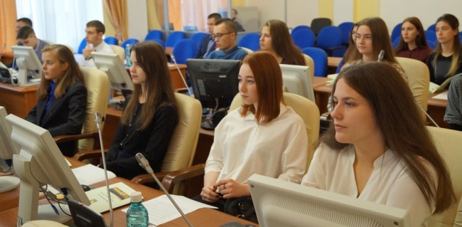 26 сентября 2017 года в Магаданской городской Думе состоялась встреча депутатов со студентами Северо-Восточного государственного университета