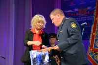 Виктория Голубева вручила награды Магаданской городской Думы сотрудникам регионального Управления Федеральной Службы исполнения наказаний