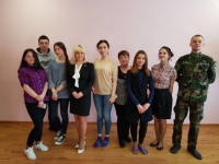 Первый заместитель председателя Магаданской городской Думы Виктория Голубева встретилась с воспитанниками клуба по месту жительства «Чайка».