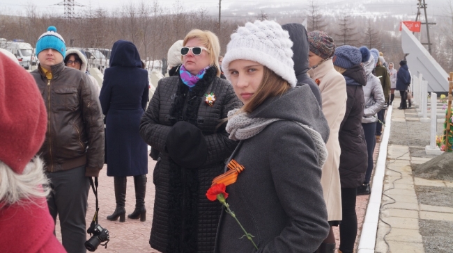 Председатель Магаданской городской Думы Сергей Смирнов принял участие в церемониях памяти, посвященных 73 годовщине Победы в Великой Отечественной Войне. Памятный митинг и Лития прошли на мемориальном кладбище, а также в Сквере Победы 8 мая 2018 года. 