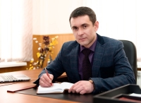 Максим Малахов помог избирателям в ходе приема
