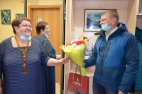 Сергей Смирнов поздравил с 70-летним юбилеем выдающегося педагога Магадана Татьяну Баринову.